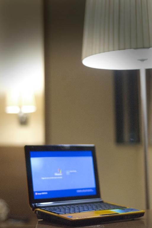 סנט אדריה דה בסוס Hotel Ciutat De Sant Adria מראה חיצוני תמונה