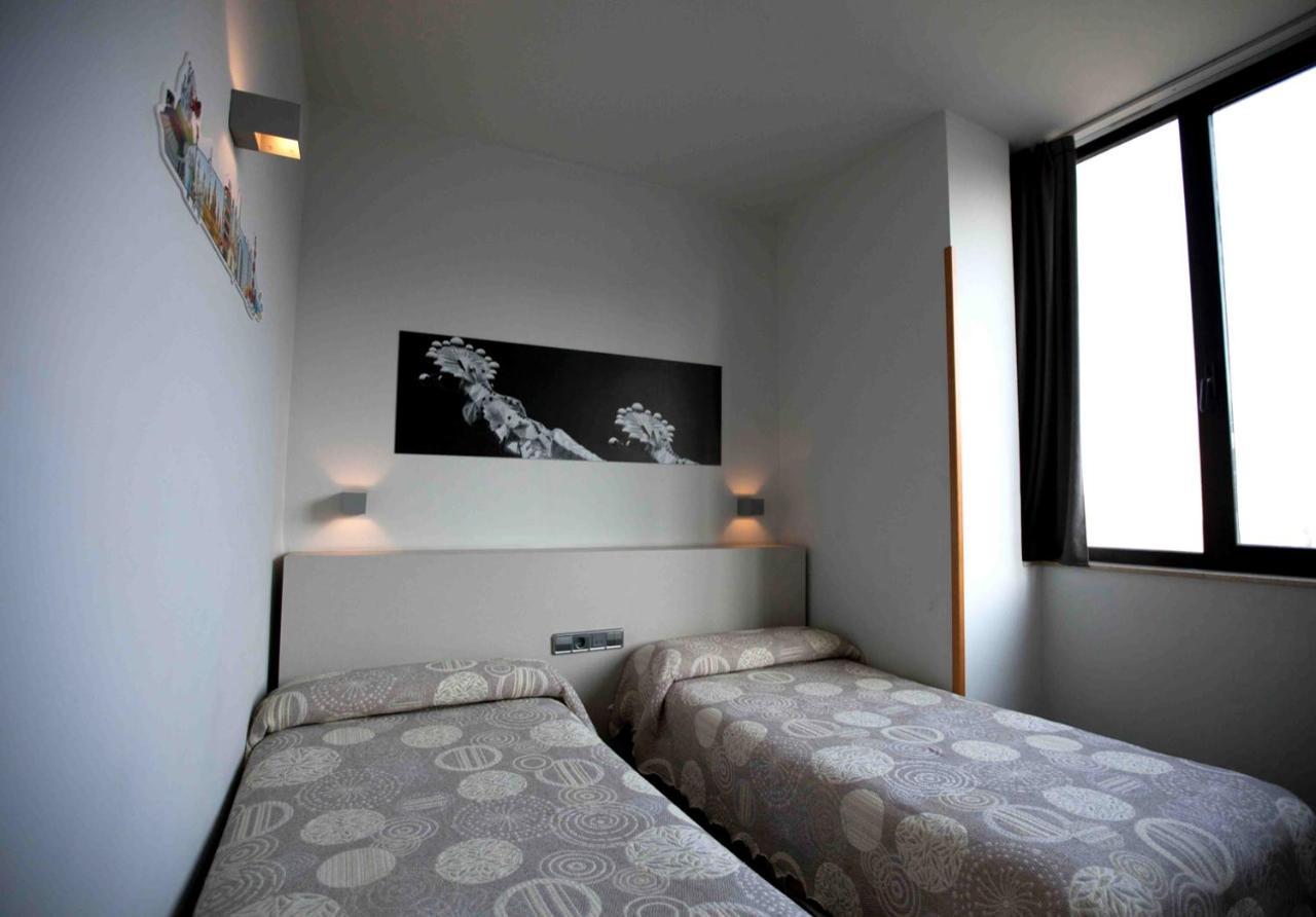 סנט אדריה דה בסוס Hotel Ciutat De Sant Adria מראה חיצוני תמונה
